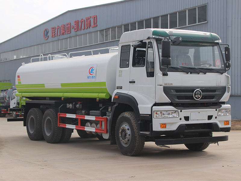 斯太爾后八輪灑水車