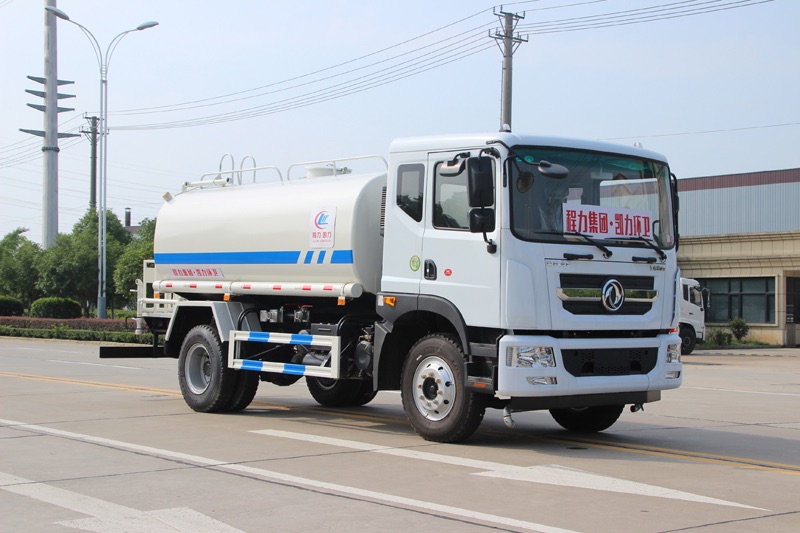 東風多利卡灑水車