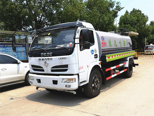東風(fēng)福瑞卡新款灑水車