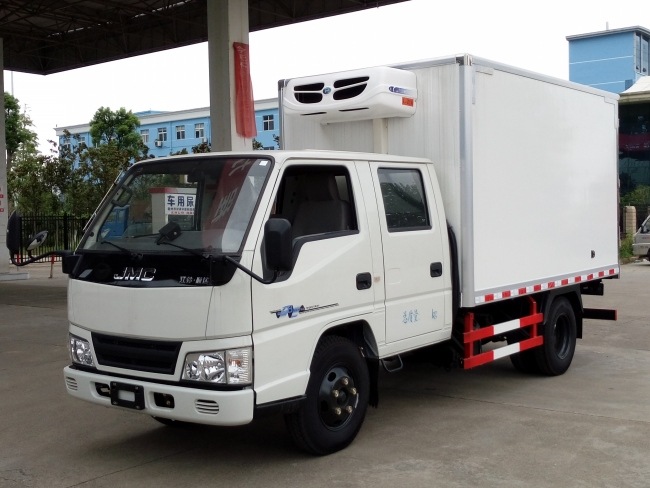 江鈴順達雙排冷藏車-廂長3.3米