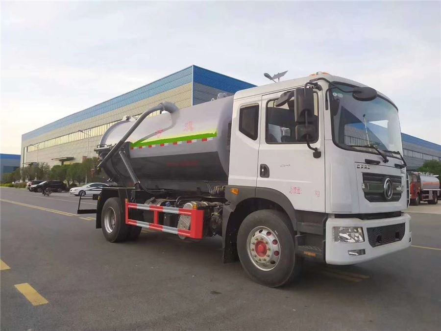 國六D9吸污車