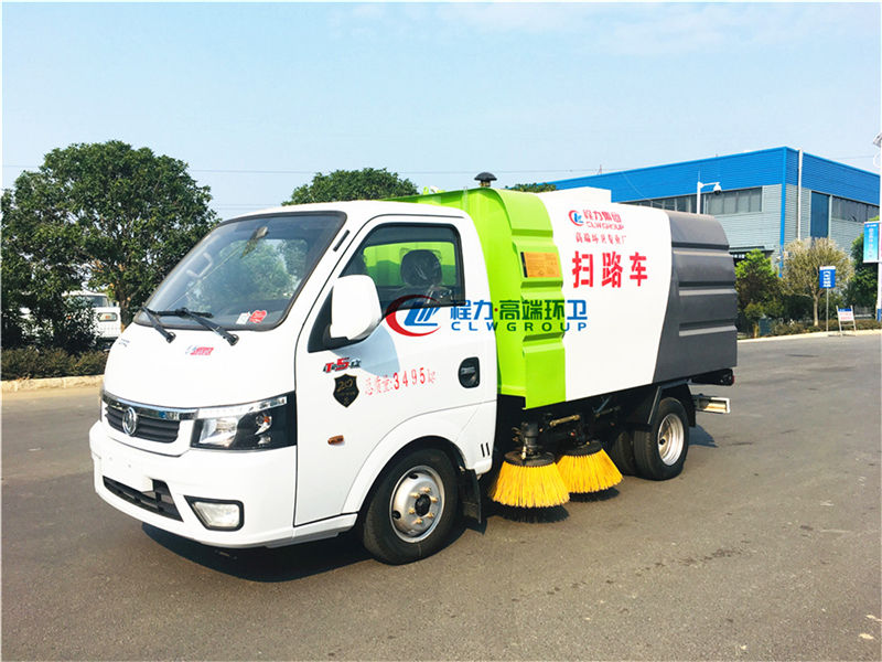 國六東風途逸小型掃路車