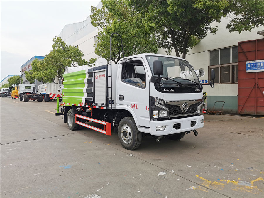 國六東風小多利卡多功能抑塵車