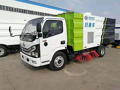 清洗掃路車-美麗城市環(huán)境的守護(hù)者