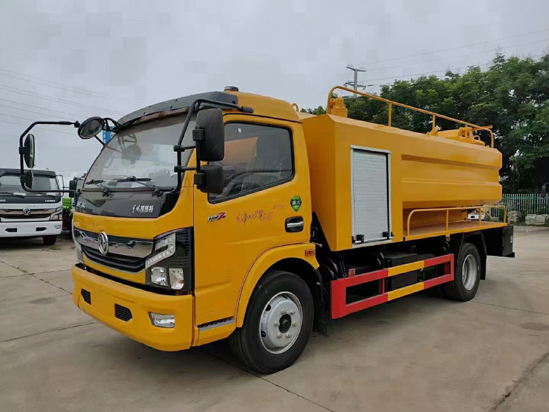 多功能清洗吸污車產品推薦！現優惠直銷！！！！