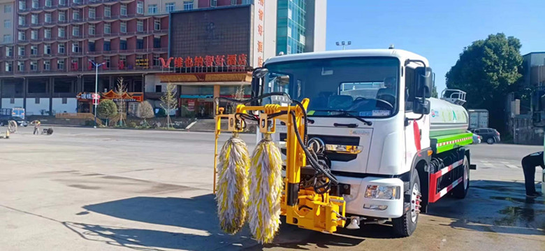 護(hù)欄清洗車的分類及優(yōu)勢(shì)