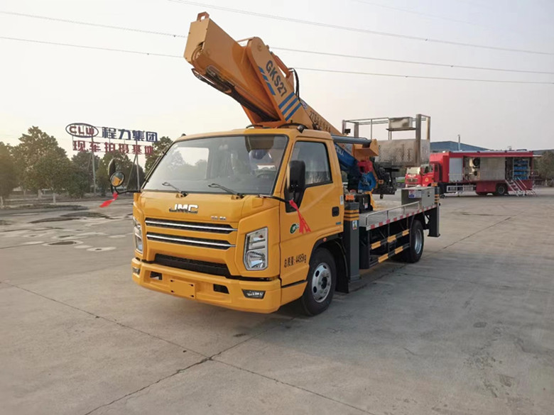 藍牌高空作業車的主要性能特點優勢