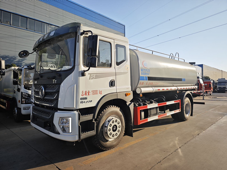 春季暢銷款16方灑水車價格