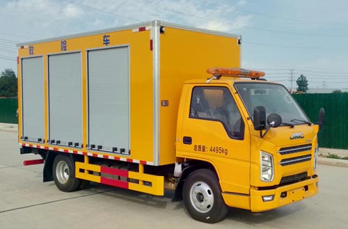 程力藍(lán)牌工程救險(xiǎn)車